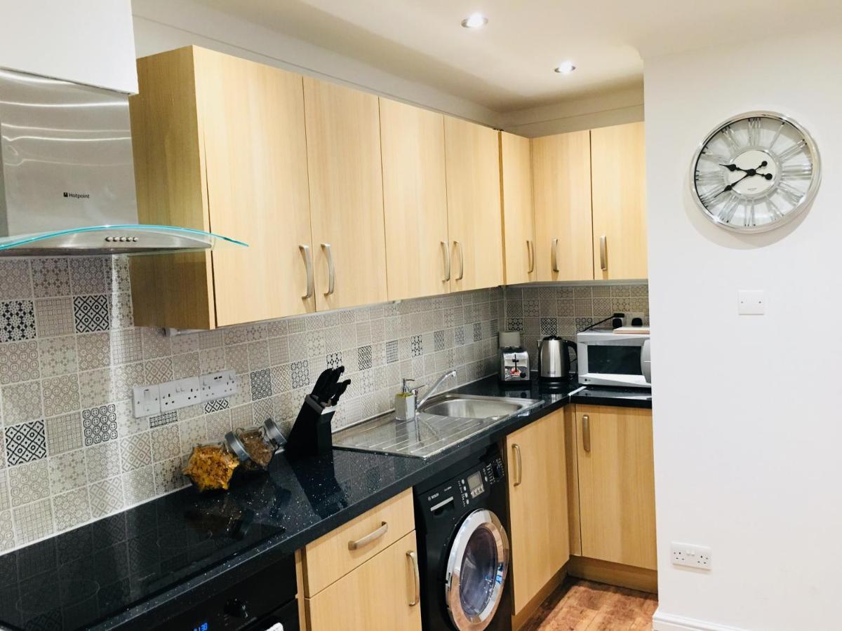 Fountain View 1Br Flat Oxford - Free Parking Apartment Exterior photo